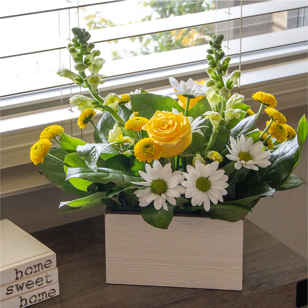 Sun Salutation Box Bouquet – Heavenly Flowers, San Bernardino CA